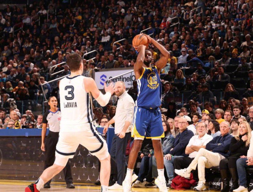 包含灰熊后卫砍下生涯新高得分，力克勇士取得胜利的词条