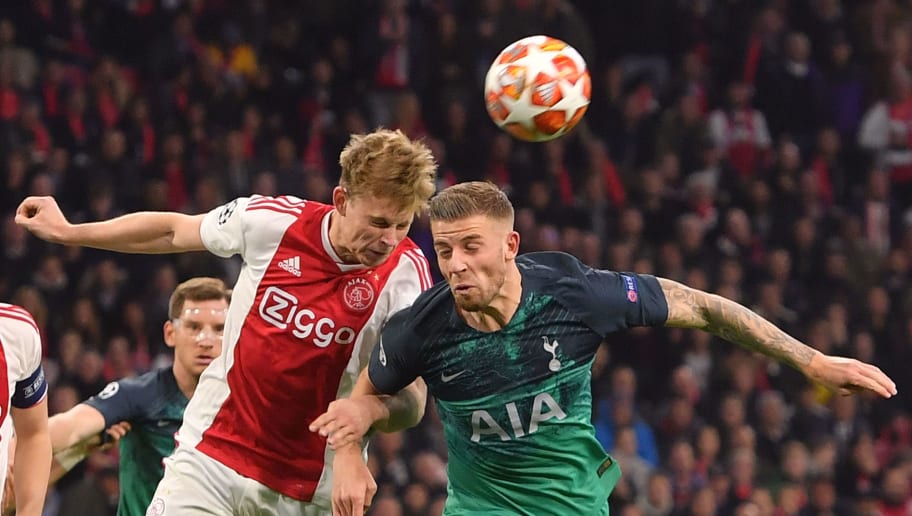 关于阿贾克斯再创惊爆！罗马逆袭演绝杀好戏的信息